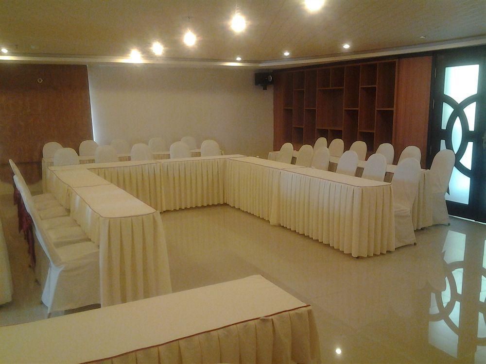 Kay Hotel Da Nang - Near Dragon Bridge Экстерьер фото