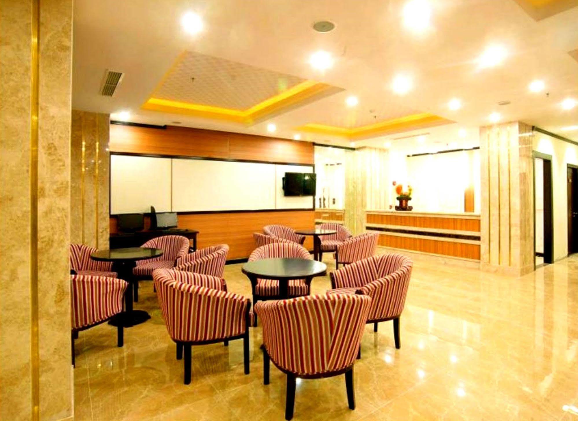 Kay Hotel Da Nang - Near Dragon Bridge Экстерьер фото